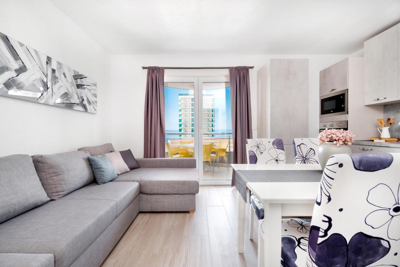 Apartments And Rooms Vuleta, Close To The Beach Makarska Exterior photo