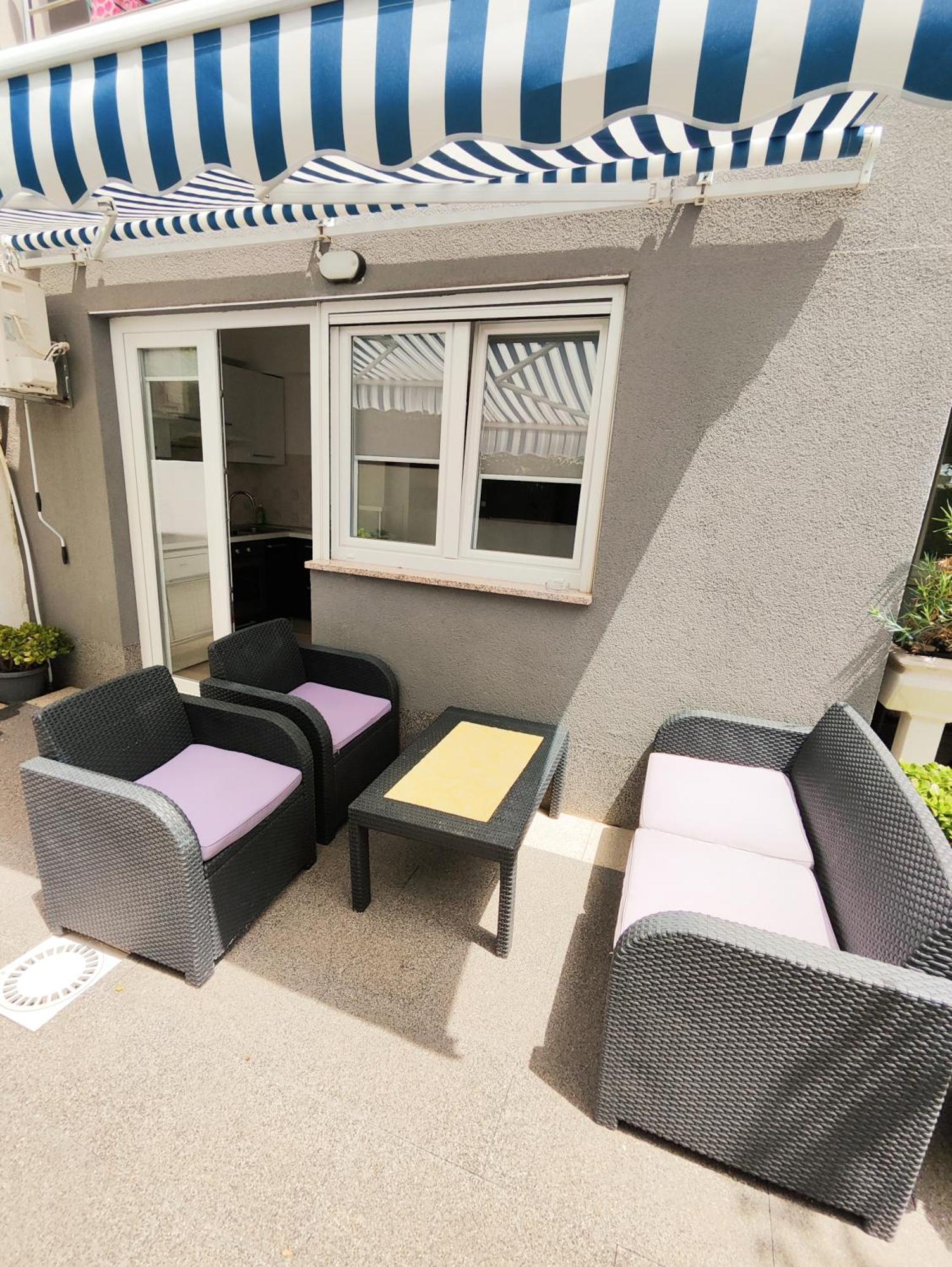 Apartments And Rooms Vuleta, Close To The Beach Makarska Room photo